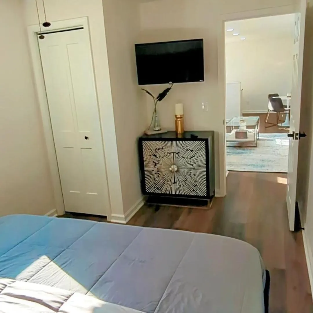 Garden Level Gem Of A 1Br Suite! Charlotte United States